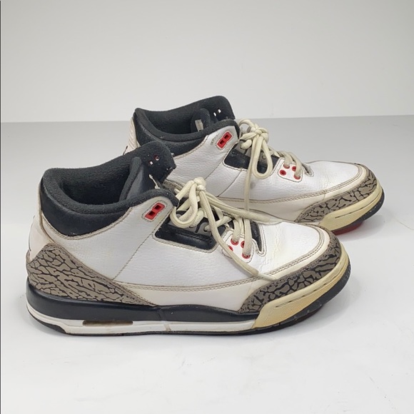 Nike Other - Nike Air Jordan 3 Retro BG Infrared sneakers - 7Y